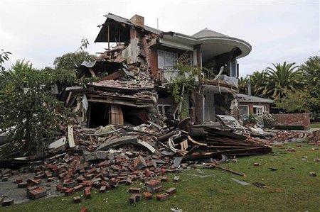 422new_zealand_earthquake.sff.slideshow_main.prod_affiliate.80_medium