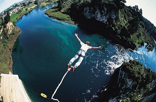 Bungy-jumping_large