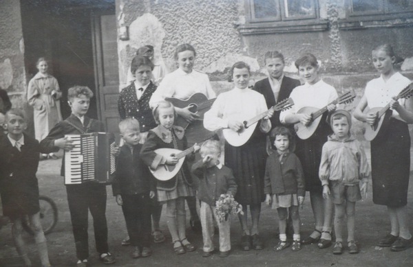 08.1958_9_r._pocz_tki_orkiestry_bielskiej_large
